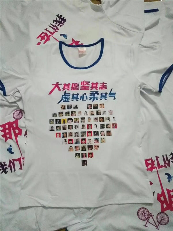 ���У������